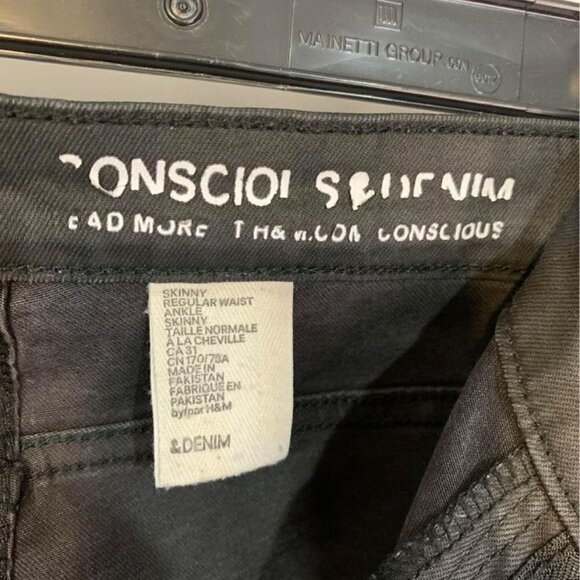 𝅺WOMAN’S moto pants. Lyocell fabric. Stretch. Zipper ankle. Size 31. Black. - Picture 6 of 10